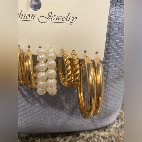 H&M Gold and Pearl Hoop Earrings Set x6 - Picture 2 of 5